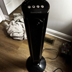 Honeywell 3 Foot Rotating Fan 