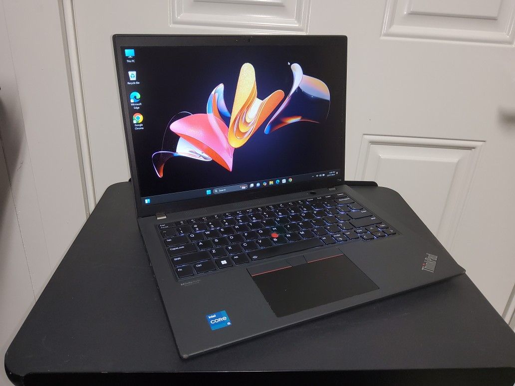 Lenovo ThinkPad T14 G3 14.1 Six-Core i5-1235U 1.3GHz 16GB 256GB Win11