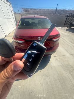 Llaves de autos / car keys and remotes