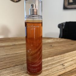 Discontinued Bath & Body Works Cashmere Glow Fine Fragrance Mist Full Size 