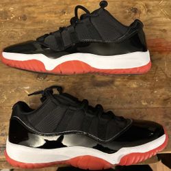 Jordan 11 Low Bred )2015) Size 10