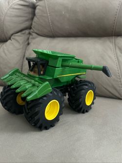 John Deere Combine