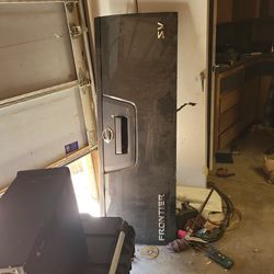 Complete Nissan Fronteer Tailgate
