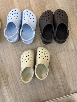 Kids shoes size 11C