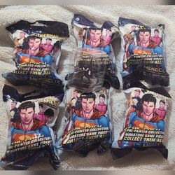 DC Heroclix  Superman and the Legion of Super-Heroes - Gravity Feed Bo Pack New
one is our of the wrapper