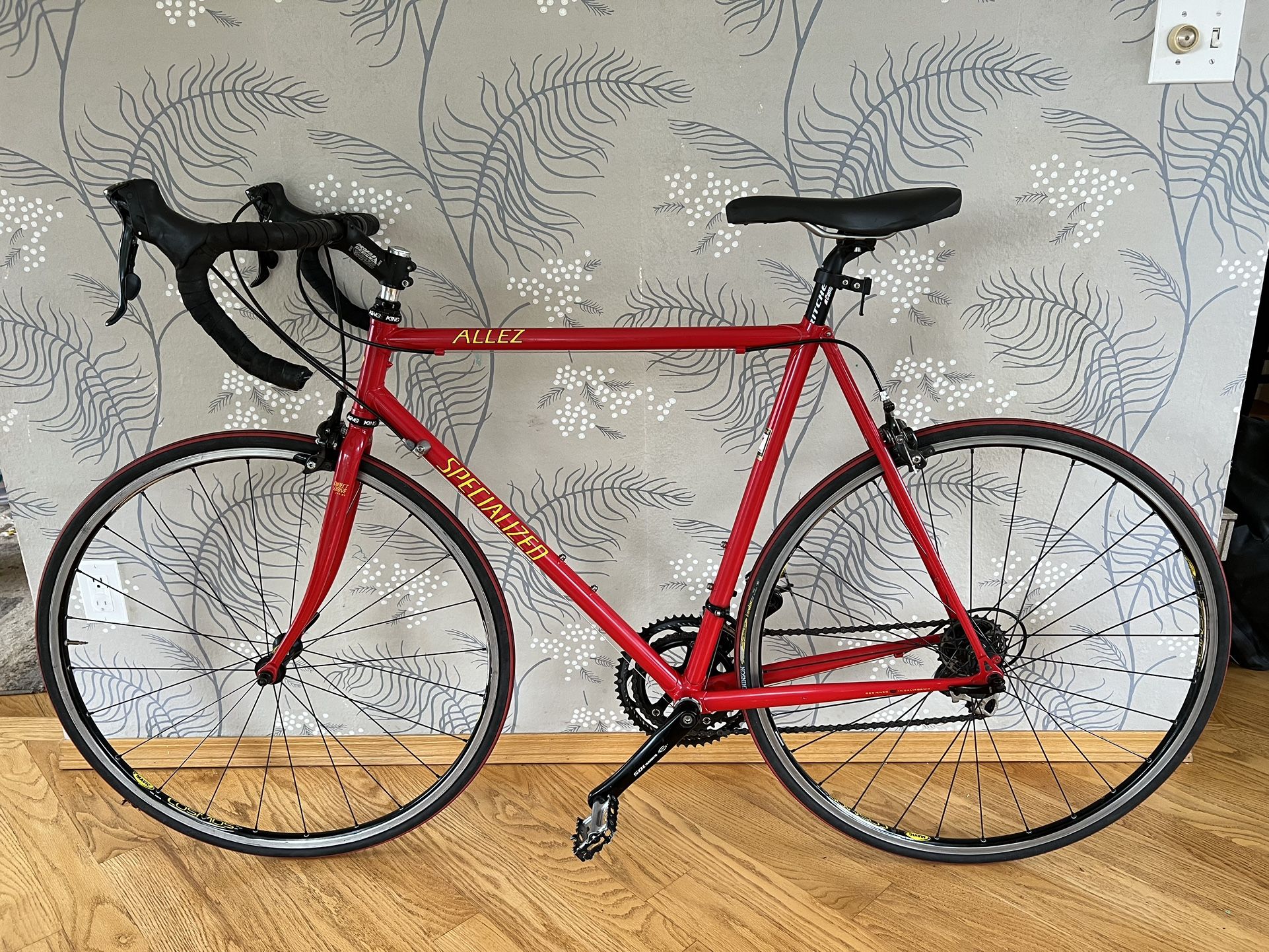 90s Specialized Allez Direct Drive Racing Bike 22in / 56cm Frame (customized)