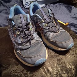 Womens shoes