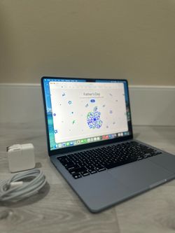 |APPLE MACBOOK AIR M4 13.6” SKY BLUE| NEED GONE ASAP OBO