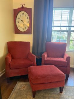*GREAT CRAFTMASTER CHAIRS OTTOMAN!*