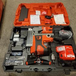 Milwaukee M18 Lineman Magnetic Drill Kit – Brand New