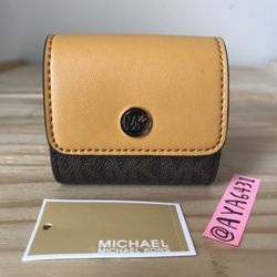 Michael Kors AirPod Case 