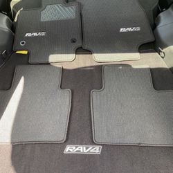 2023 Toyota Rav 4  All Mats 