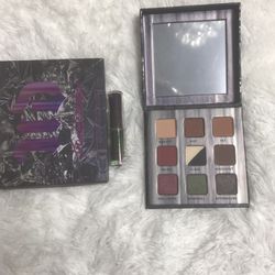 URBAN DECAY TROUBLEMAKER PALETTE