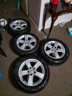 Rims and tires 5×114 Rines con llantas.