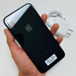 iPhone X, Factory Unlocked. Excellent Condition.  Like New 