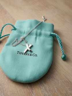 Tiffany & Co. Silver X Pendant Necklace in Original Pouch – Like New
