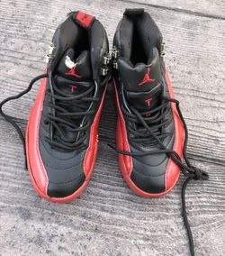 New Air Jordan 12 Retro Flu Game Sz 4