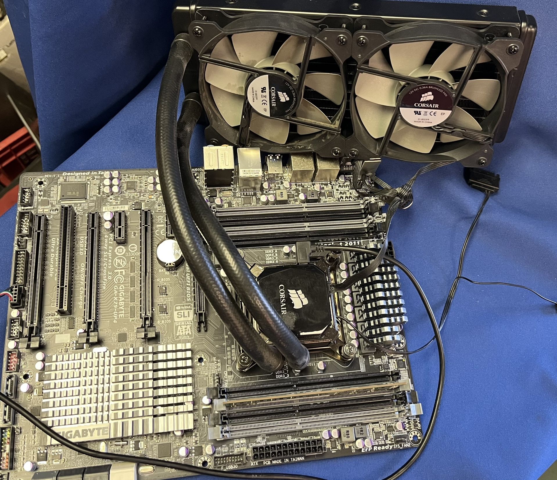 Gigabyte GA-X79-UP4 Motherboard + i7-4930K 3.4 + Corsair 240mm AIO CPU cooler + 8GB