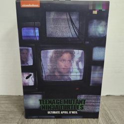 NECA  Teenage Mutant Ninja Turtles Ultimate April O’Neil
