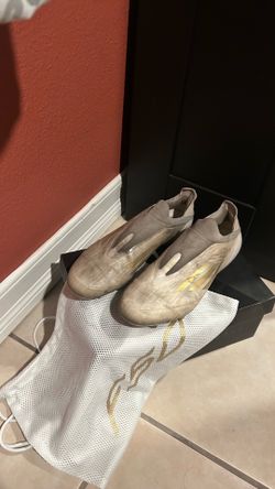 f50 gold and white laceless elites Soccer cleats