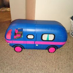 LoL Doll Surprise Glamper Party Bus