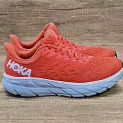 Hoka One One Clifton