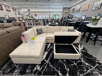 SECTIONAL WITH OTTOMAN