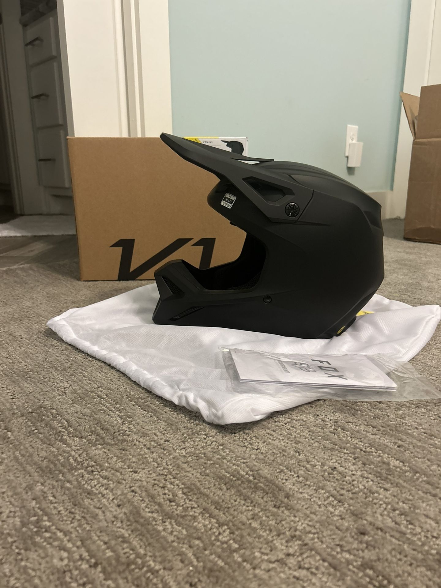 Fox V1 Moto Helmet