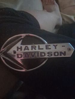 Original Harley gas tank emblem