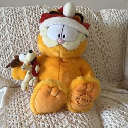 Limited Edition Garfield Odie Macy’s Christmas Plush Toy with Book