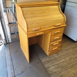 Small Solid Desk