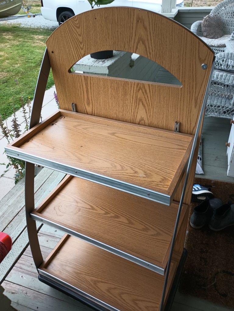 Free Shelf