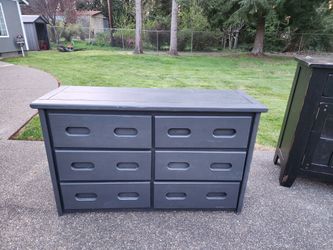 6 Drawer Wood Dresser