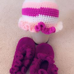 Ruffle Crochet Bucket Hat w/ Booties
