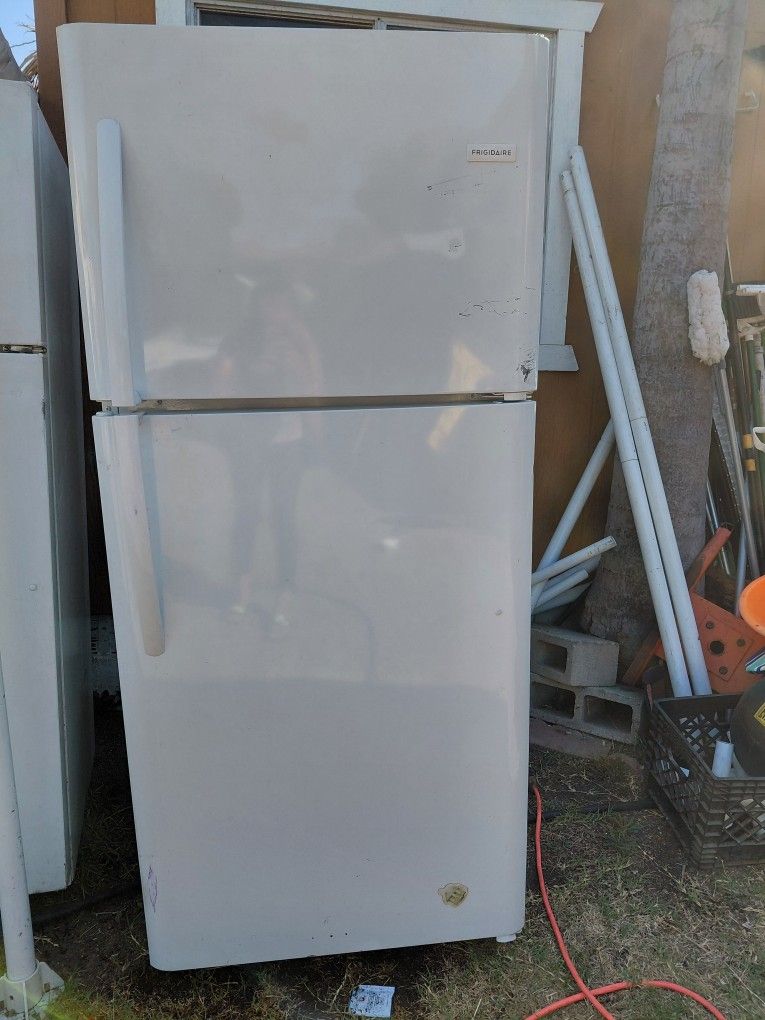 Frigidaire Refrigerator