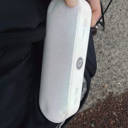 Beats Pill Plus 