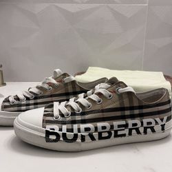 Burberry Vintage Logo Print