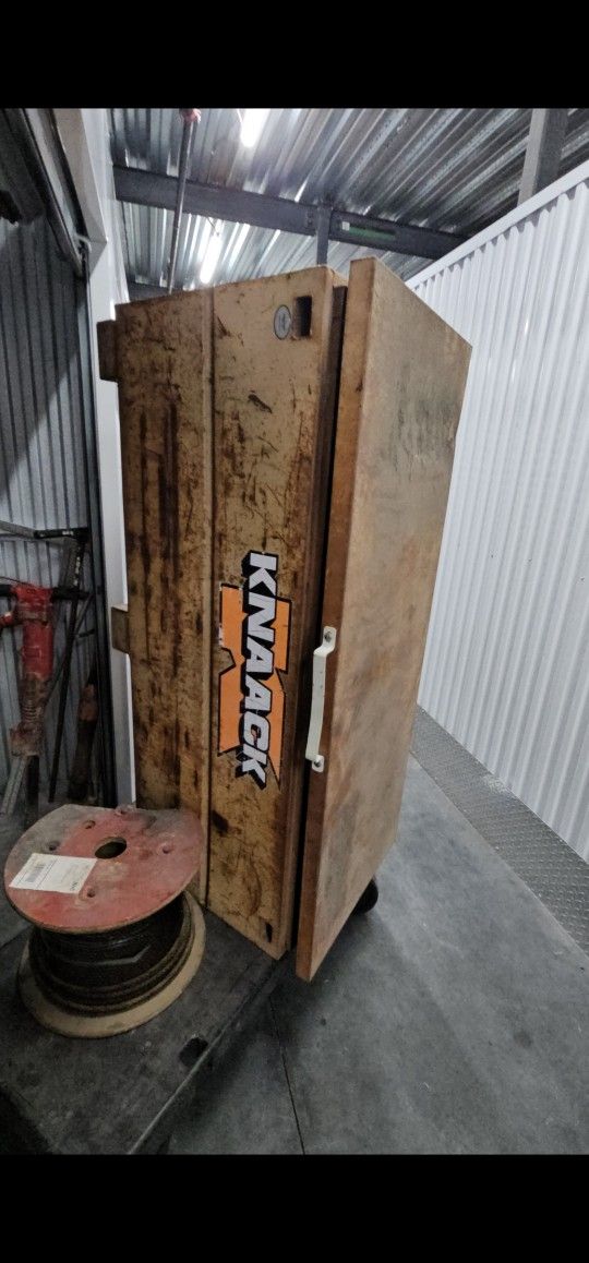 Large Tool Box