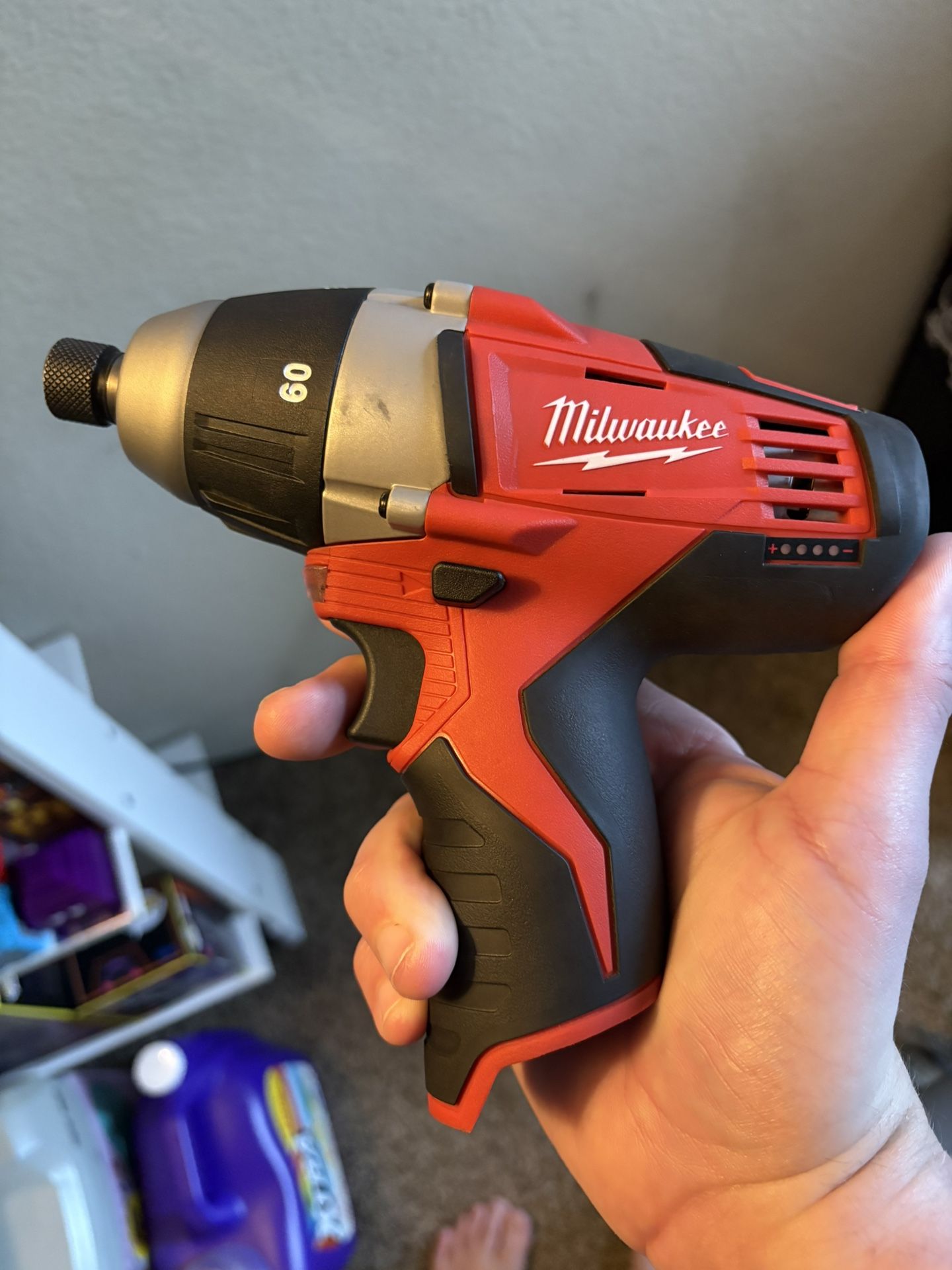 Milwaukee M12 Cordless No-Hub Driver