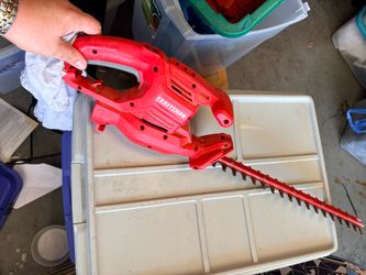 Hedge trimmers