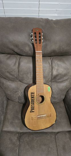 GUITARRA ACOUSTICA PARA NIÑOS MARCA MONROY $29