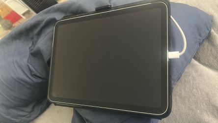 Apple - 11" iPad A16 Chip with Wi-Fi, 128GB, Silver