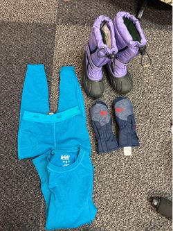 Kids snow gear