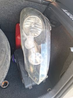 Foco De Carro Volkswage Jetta