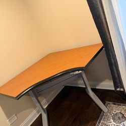 Adjustable Computer Desk 
