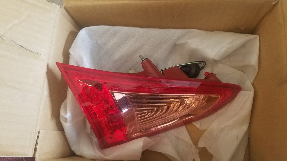 Infiniti back up light