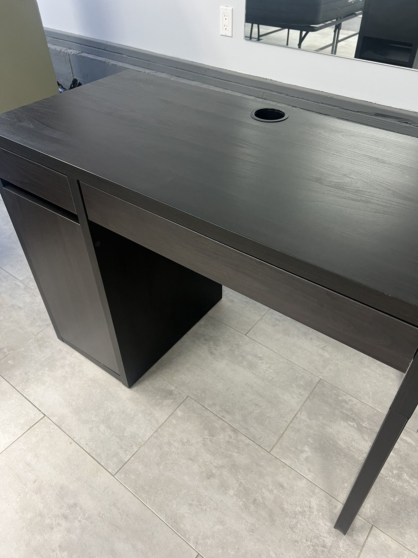 IKEA Desk -black/brown