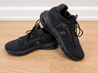 On Cloudnova 2 All Black Men’s 8.5 — Like New