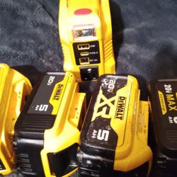 4 DeWalt 20v Batteries Plus Inverter 