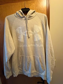 Under Armour Pullover Hoodie